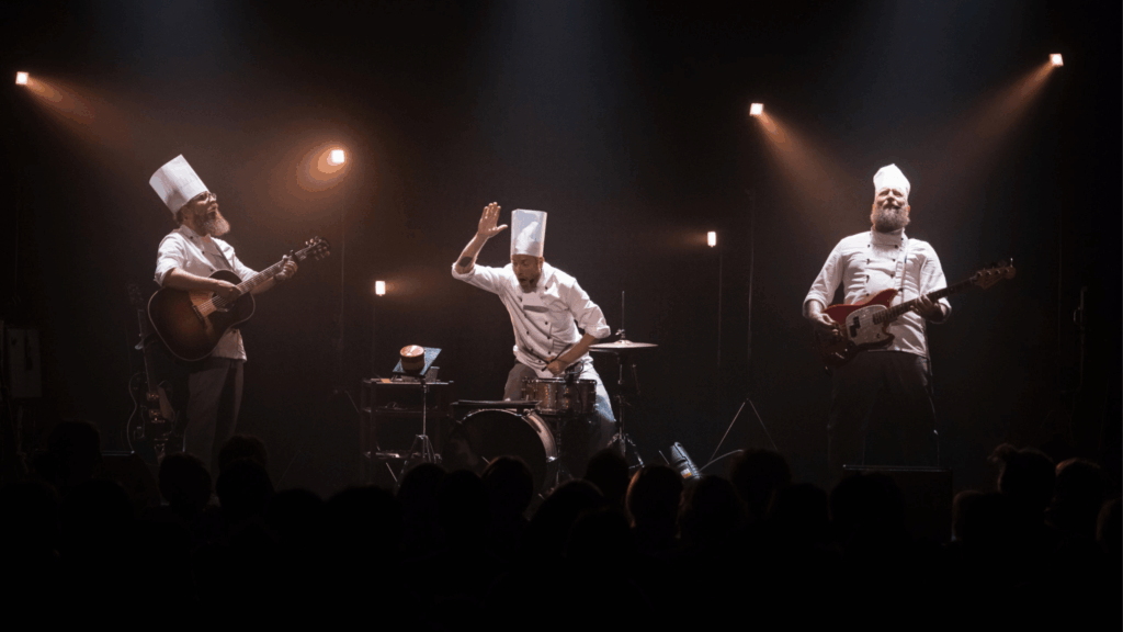Toque Toque ! Les petits chanteurs à la gueule de bois