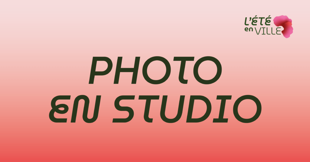 De photographes à modèles en studio